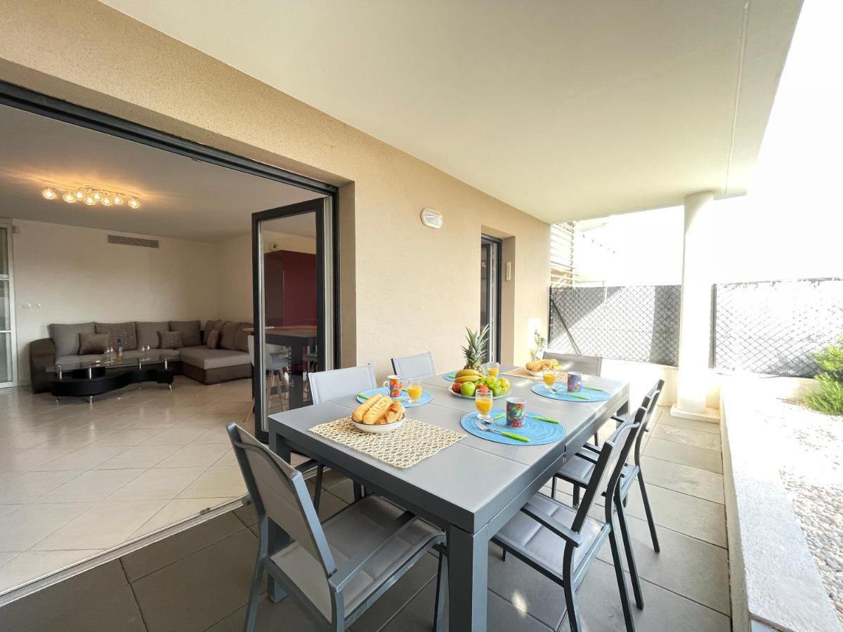 Saint-Raphaël Tres Bel Appartement -Residence Avec Piscine Sur Le Toit Et Vue Panoramique מראה חיצוני תמונה