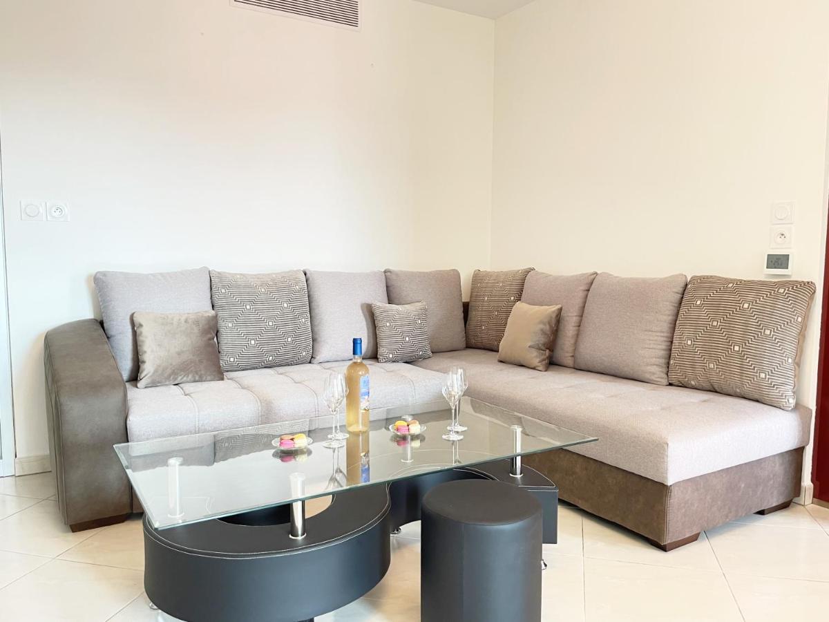 Saint-Raphaël Tres Bel Appartement -Residence Avec Piscine Sur Le Toit Et Vue Panoramique מראה חיצוני תמונה