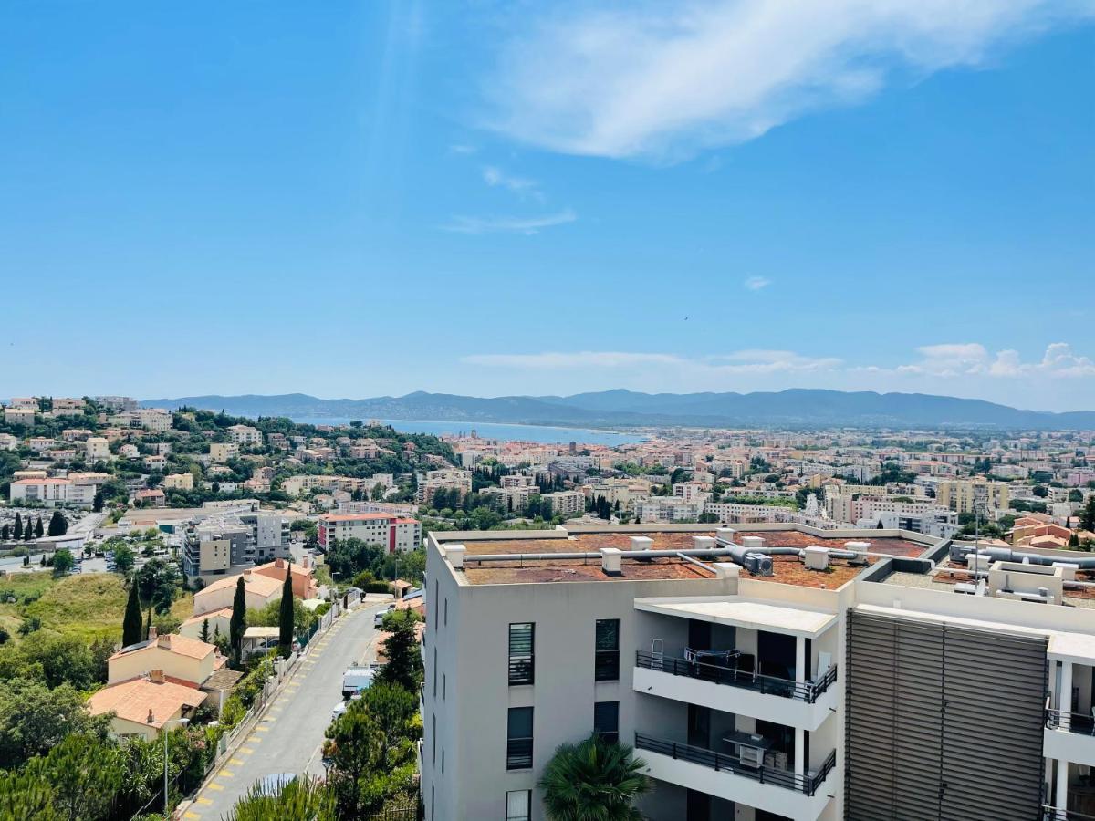 Saint-Raphaël Tres Bel Appartement -Residence Avec Piscine Sur Le Toit Et Vue Panoramique מראה חיצוני תמונה