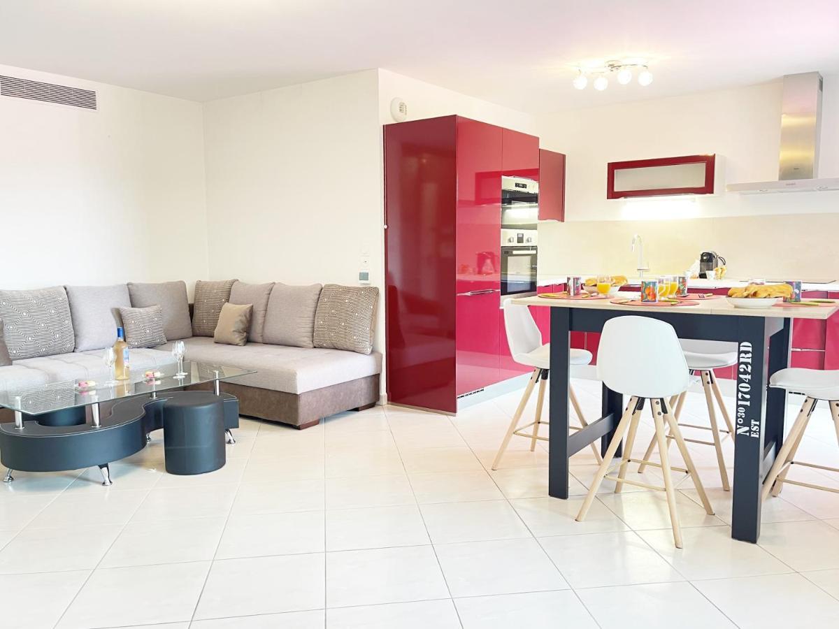 Saint-Raphaël Tres Bel Appartement -Residence Avec Piscine Sur Le Toit Et Vue Panoramique מראה חיצוני תמונה